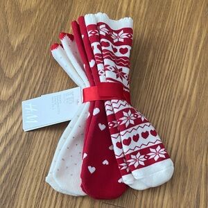 New H&M Festive Red and White Girls Socks Trio Size 10.5-12 28-30